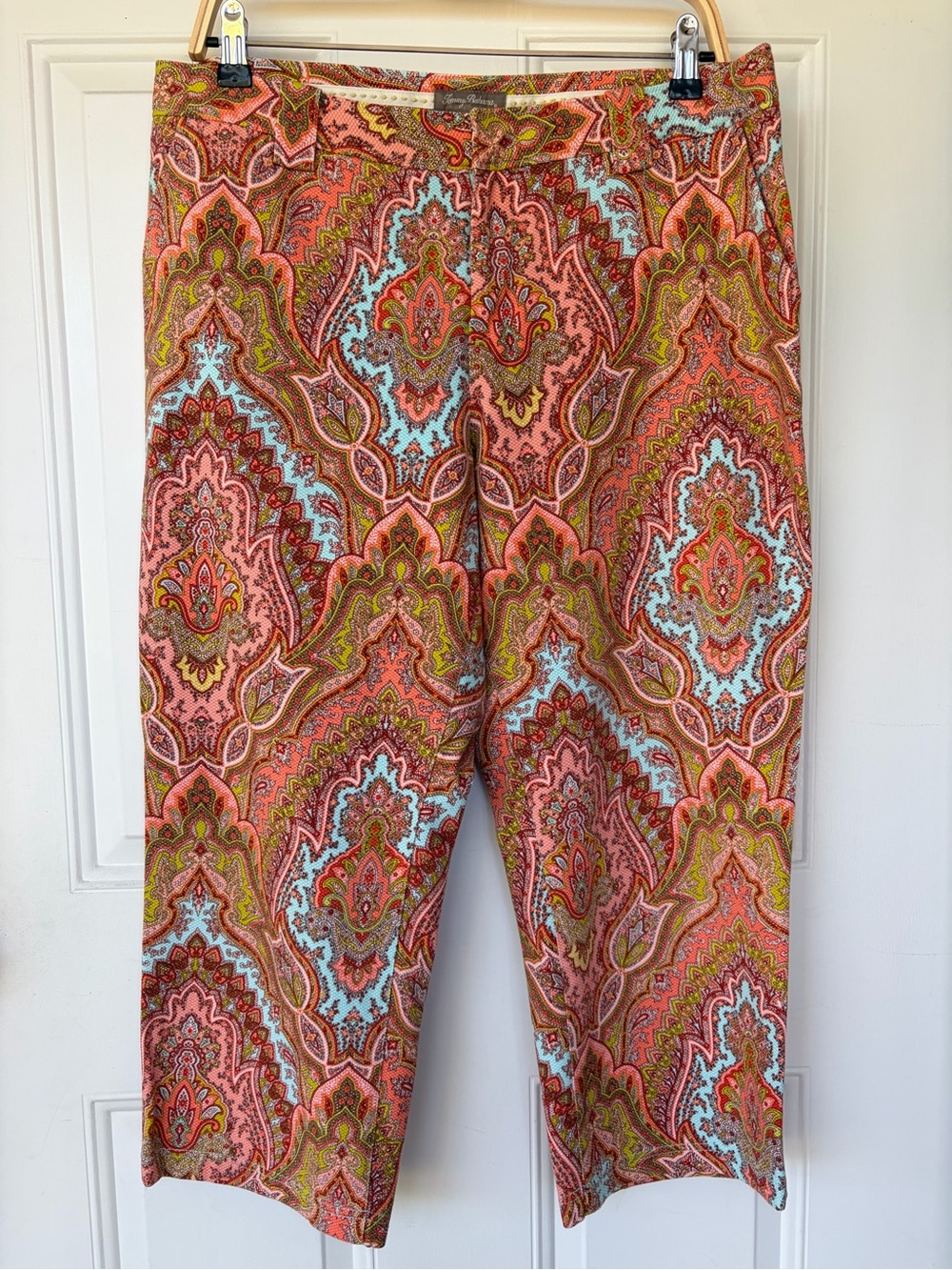 •Tommy Bahama• Paisley Print Coral/Blue Crop Pants - Size 14